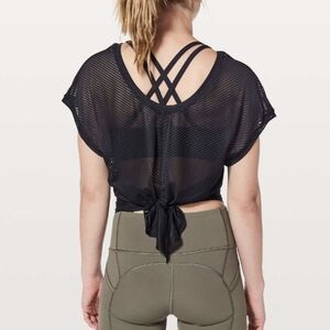 Lululemon Ahead By Miles Short Sleeve Black